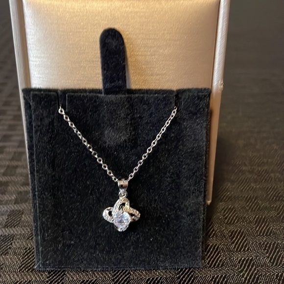 18” sterling silver necklace with Pendent New - Picture 16 of 16